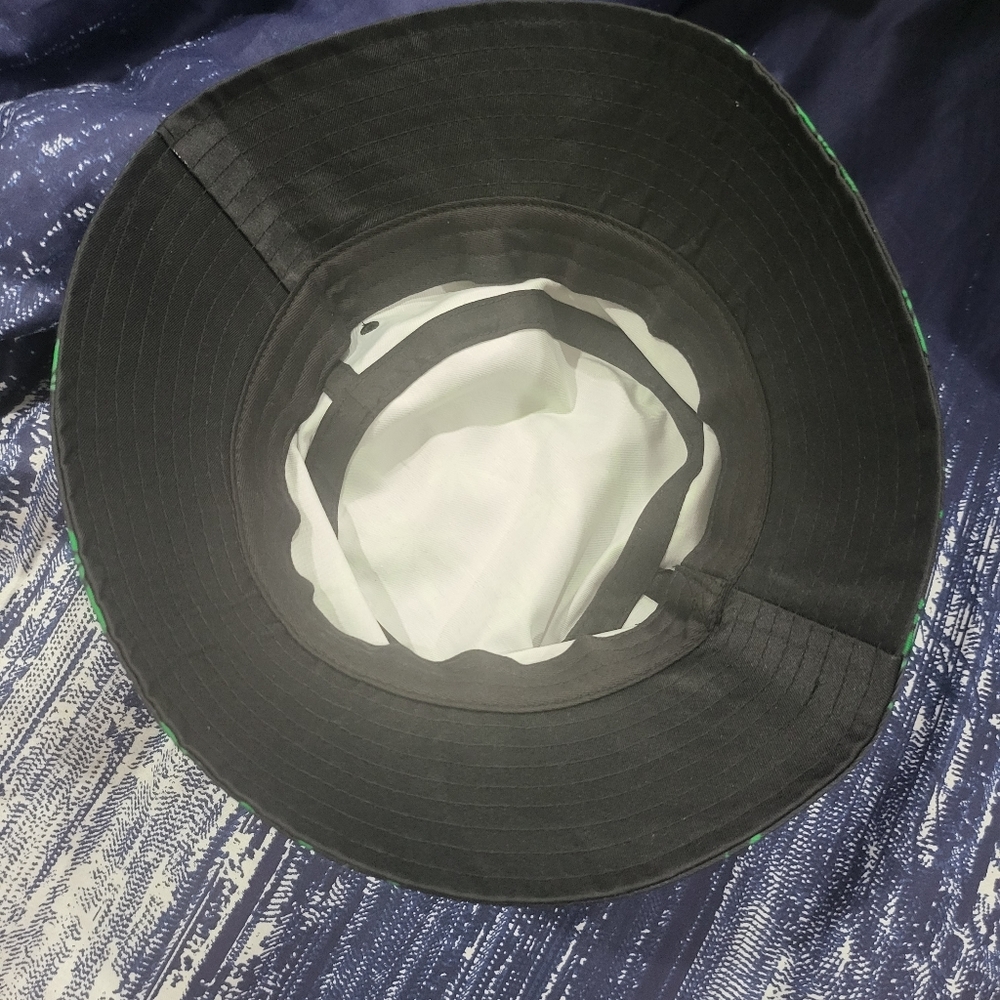 Weed leaf bucket hat - Picture 3 of 3